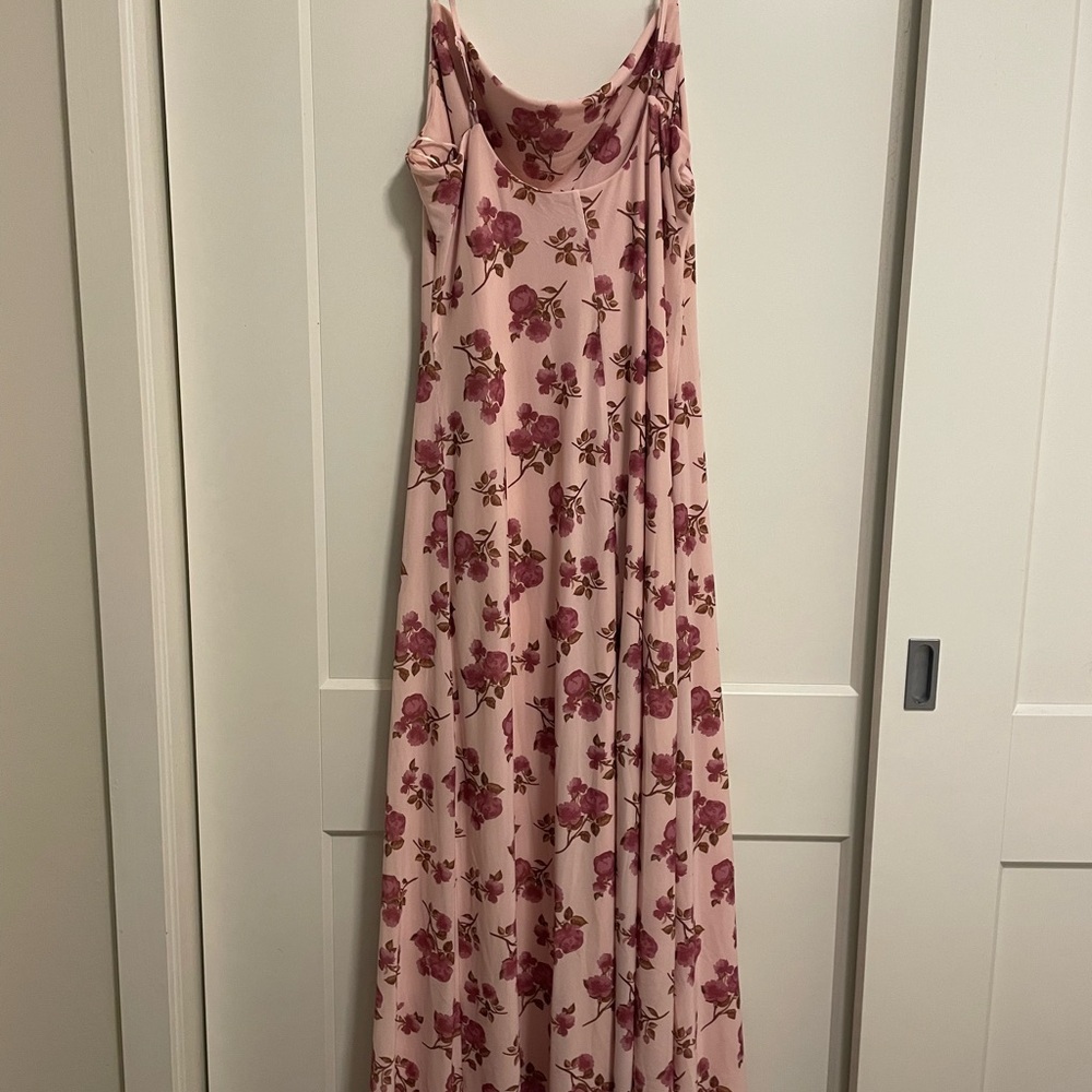 Francesca's Collections Pink Floral Maxi Dress - Picture 2 of 2
